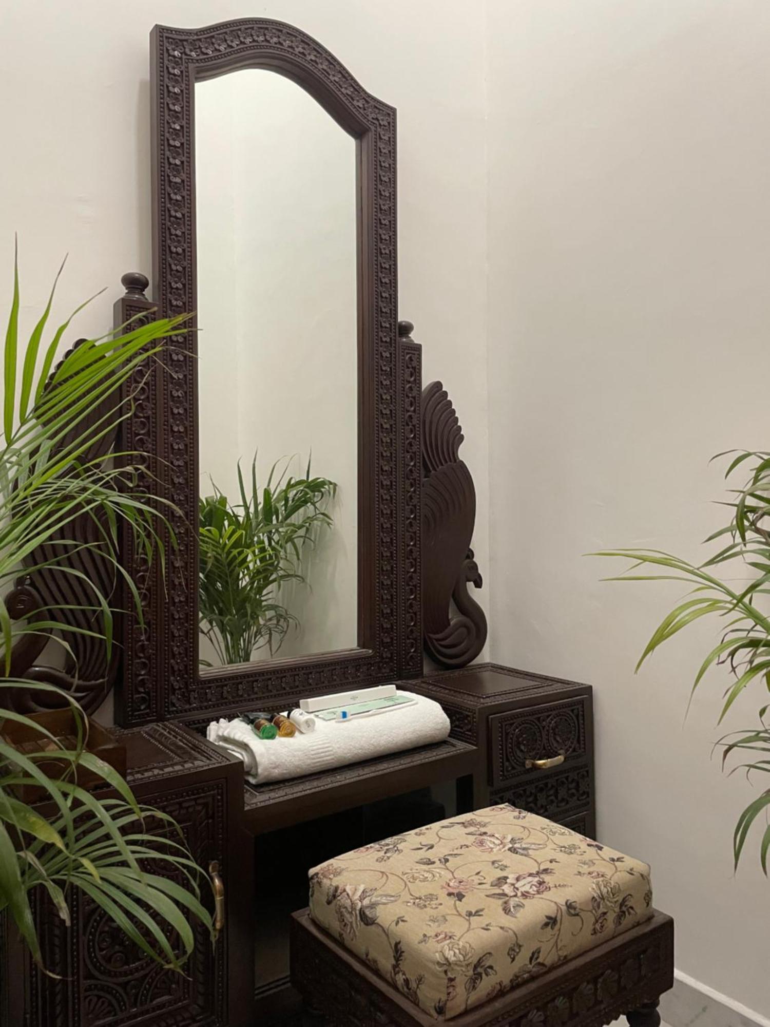 Villa Karni Nivvas - Luxury Redefined Udaipur Exterior foto
